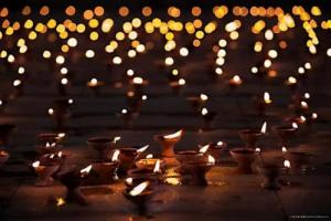 覆燈火命取名喜用什么字