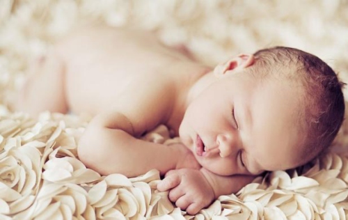 給出生嬰兒取名字有什么推薦 給出生嬰兒取名字有什么推薦