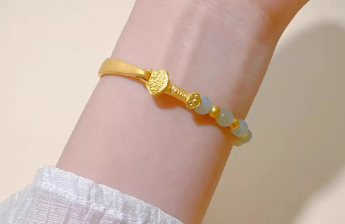 屬馬適合戴什么飾品 屬馬適合戴什么飾品